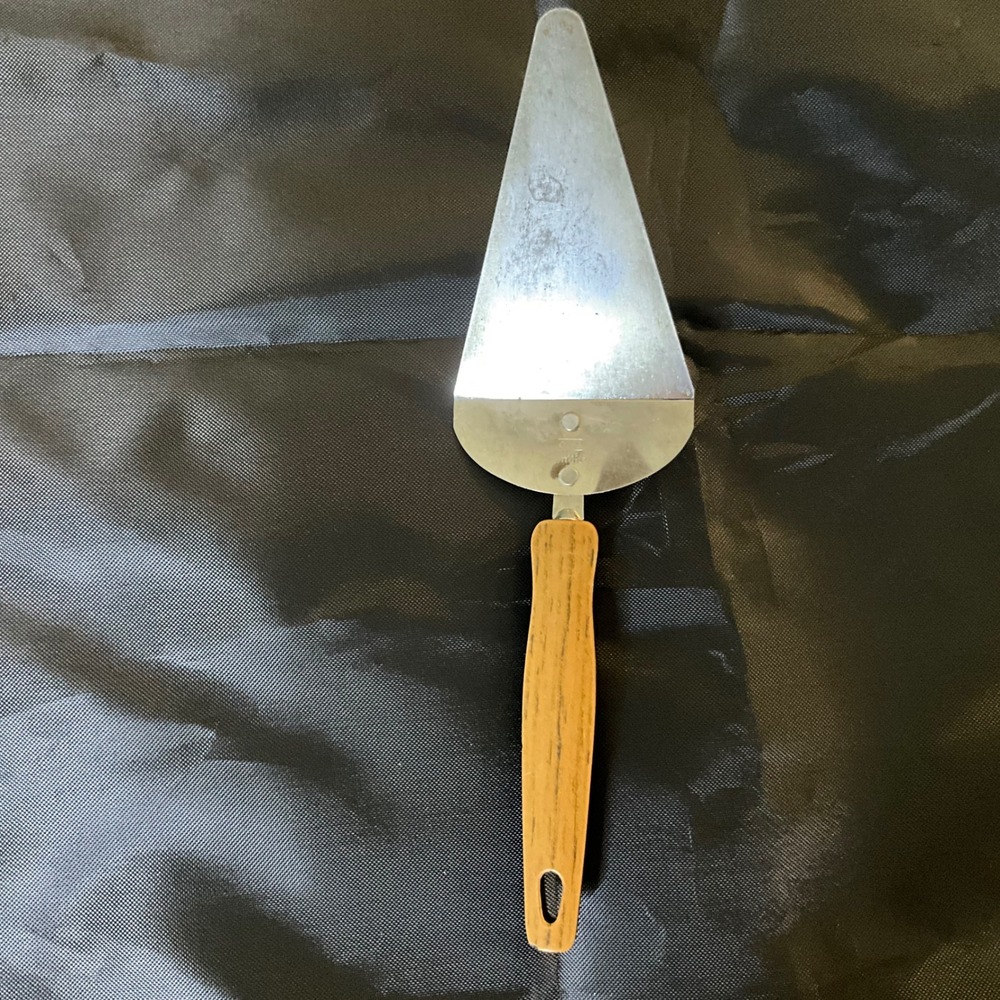 Vintage EKCO USA Stainless Steel Pie Server with Wood Handle